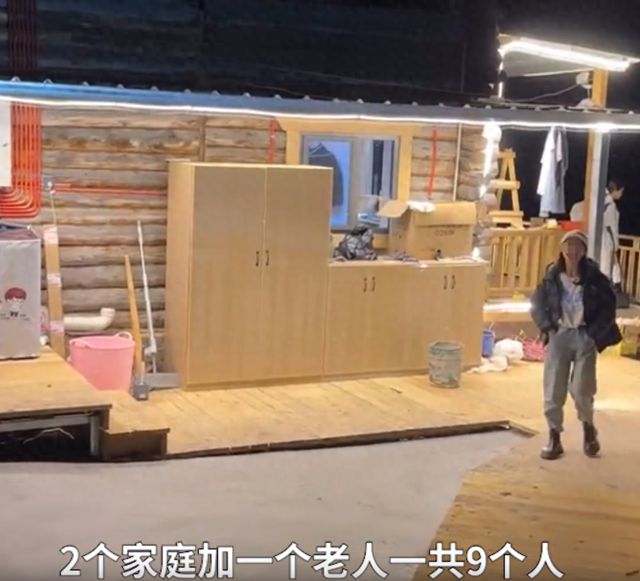 線上賭場：遊客稱5大4小在阿勒泰入住兩標間被拒，親子遊住宿你會怎麽選？