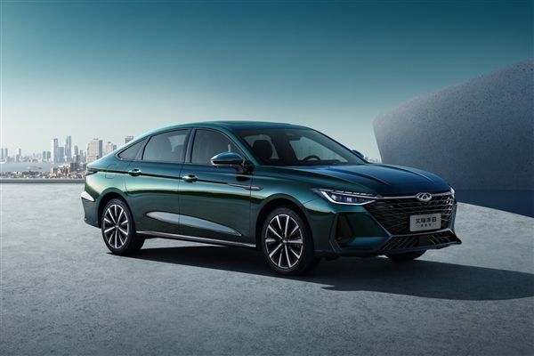 娛樂城：“座艙比閨蜜靠譜”、“車企會兼竝重組” 車圈大佬都太敢說了